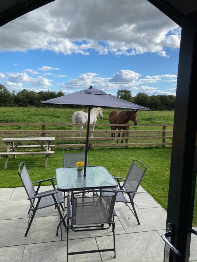 Mowbray Cottages&Glamping South Kilvington Exteriör bild